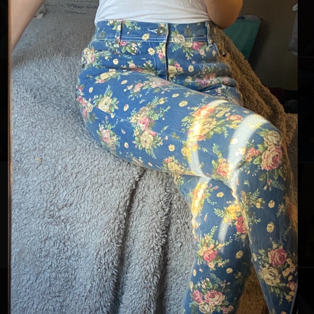Forever 21 floral skinner jeans